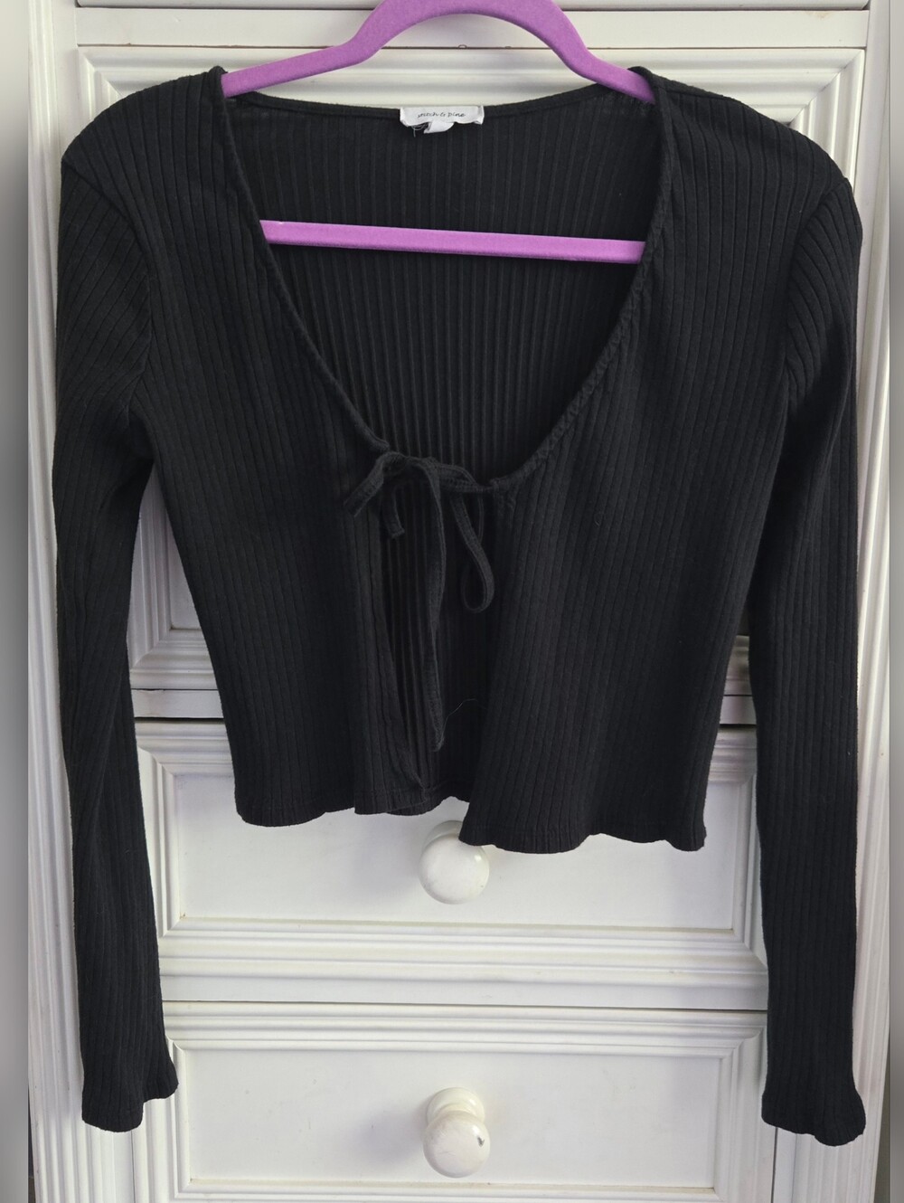 Stitch & Pine Black Ribbed Tie-Front Cropped Cardigan Size M